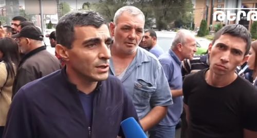 Sanitek workers hold rally in Yerevan. Screenshot from video posted at Tert.am Channel: https://www.youtube.com/watch?time_continue=344&v=unUOp2nVhK0 Sanitek workers hold rally in Yerevan. Screenshot from video posted at Tert.am Channel: https://www.youtube.com/watch?time_continue=344&v=unUOp2nVhK0