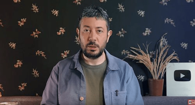 Artemy Lebedev.Screenshot from Artemy Lebedev’ video at: http://www.youtube.com/watch?v=hvfKu_11ocE&feature=youtu.be Artemy Lebedev.Screenshot from Artemy Lebedev’ video at: http://www.youtube.com/watch?v=hvfKu_11ocE&feature=youtu.be