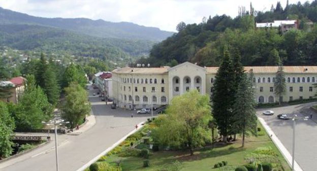 Tkibuli. Photo: Liujha https://commons.wikimedia.org/wiki/Category:Tkibuli#/media/File:ტყიბული.jpg Tkibuli. Photo: Liujha https://commons.wikimedia.org/wiki/Category:Tkibuli#/media/File:ტყიბული.jpg