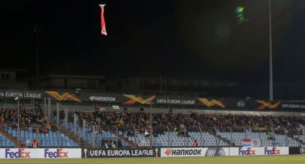 A drone appeared over the stadium during the match of the "Dudelange" (Luxembourg) and "Karabakh" (Azerbaijan) Football Clubs (FCs). Photo: Reuters / Francois Walschaerts A drone appeared over the stadium during the match of the "Dudelange" (Luxembourg) and "Karabakh" (Azerbaijan) Football Clubs (FCs). Photo: Reuters / Francois Walschaerts