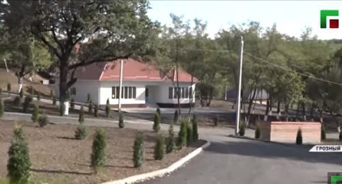 New house in the dwelling neighbourhood of Ortsin-Mokhk in Grozny. Screenshot from video posted by 'Grozny' TV Youtube Channel, https://www.youtube.com/watch?v=ussykrkzPrE&t=3s New house in the dwelling neighbourhood of Ortsin-Mokhk in Grozny. Screenshot from video posted by 'Grozny' TV Youtube Channel, https://www.youtube.com/watch?v=ussykrkzPrE&t=3s