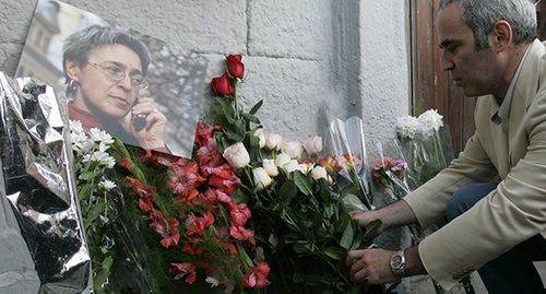 Action in memory of Anna Politkovskaya. Photo: REUTERS/Denis Sinyakov Action in memory of Anna Politkovskaya. Photo: REUTERS/Denis Sinyakov