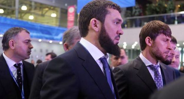 Magomed Daudov (centre). Photo: press service of the United Russia Party, https://chechen.er.ru/news/2018/12/8/magomed-daudov-izbran-v-sostav-generalnogo-soveta-partii-edinaya-rossiya/ Magomed Daudov (centre). Photo: press service of the United Russia Party, https://chechen.er.ru/news/2018/12/8/magomed-daudov-izbran-v-sostav-generalnogo-soveta-partii-edinaya-rossiya/