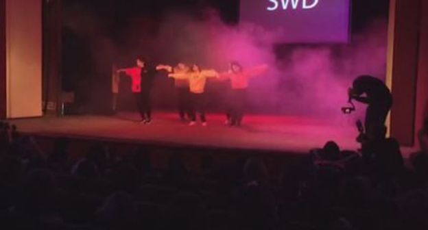 Performance at the "AniDag" festival 2019б held on October 20 in Makhachkala. Screenshot of the video by the "Kavkaz.Realii" Performance at the "AniDag" festival 2019б held on October 20 in Makhachkala. Screenshot of the video by the "Kavkaz.Realii"