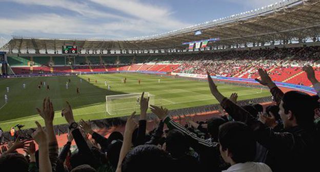 Football fans at the match of the "Akhmat" FC at the "Akhmat Arena". Photo: REUTERS/Maxim Shemetov Football fans at the match of the "Akhmat" FC at the "Akhmat Arena". Photo: REUTERS/Maxim Shemetov