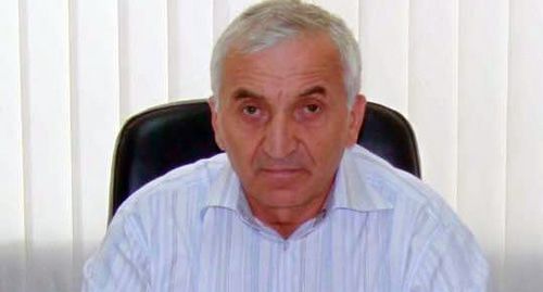 Sharip Magomedsharipov. Screenshot of the post on Ismail Magomedsharipov's page on Facebook https://www.facebook.com/photo.php?fbid=2397667663835856&set=pcb.2397667787169177&type=3&theater Sharip Magomedsharipov. Screenshot of the post on Ismail Magomedsharipov's page on Facebook https://www.facebook.com/photo.php?fbid=2397667663835856&set=pcb.2397667787169177&type=3&theater