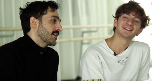 A still from the film "And then we danced". Screenshot of the official trailer https://www.youtube.com/watch?v=h0HY-NmnoUU A still from the film "And then we danced". Screenshot of the official trailer https://www.youtube.com/watch?v=h0HY-NmnoUU