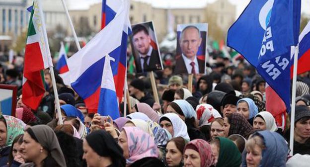 The square named after A. S. Kadyrov. Photo by the press service of the "Edinaya Rossiya" (United Russia) Party in Chechnya The square named after A. S. Kadyrov. Photo by the press service of the "Edinaya Rossiya" (United Russia) Party in Chechnya