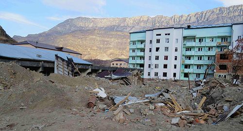 Village of Vremenny after special operation, December 2014. Photo: press service of HRC ‘Memorial’, https://memohrc.org/ru/news/dagestan-itogi-specoperacii-v-poselke-vremennyy-foto Village of Vremenny after special operation, December 2014. Photo: press service of HRC ‘Memorial’, https://memohrc.org/ru/news/dagestan-itogi-specoperacii-v-poselke-vremennyy-foto