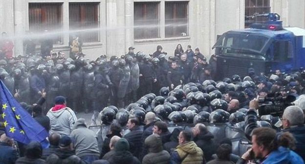 Dispersal of protest action in Tbilisi, November 18, 2019. Photo by Inna Kukudjanova for the Caucasian Knot