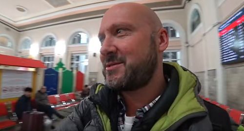 Blogger Benjamin. Screenshot from YouTube video posted by Bald and Bankrupt: https://www.youtube.com/watch?v=NZWOcYNr5oE& Blogger Benjamin. Screenshot from YouTube video posted by Bald and Bankrupt: https://www.youtube.com/watch?v=NZWOcYNr5oE&