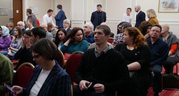 Participants of the ceremony of granting the award named after Akhmednabiyev. Photo by the "Caucasian Knot" Participants of the ceremony of granting the award named after Akhmednabiyev. Photo by the "Caucasian Knot"