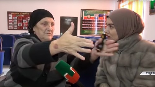 Rovzan Yusupova, a resident of Gudermes, apologized on the air of the Chechen TV Channel. Screenshot of the video by "Grozny" TV Channel https://newsvideo.su/video/11982750 Rovzan Yusupova, a resident of Gudermes, apologized on the air of the Chechen TV Channel. Screenshot of the video by "Grozny" TV Channel https://newsvideo.su/video/11982750