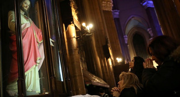 Catholic Christmas. Photo: REUTERS/Cansu Alkaya Catholic Christmas. Photo: REUTERS/Cansu Alkaya