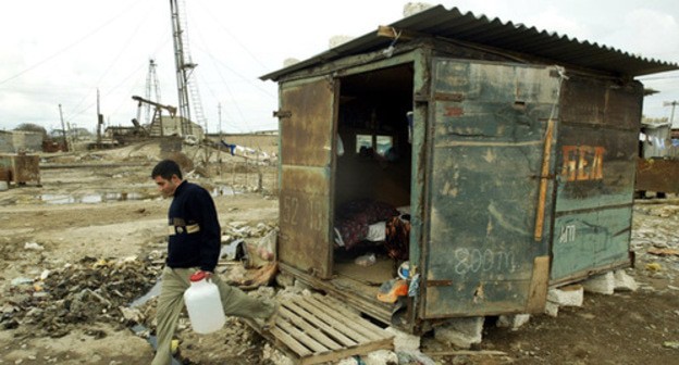 Refugees in a war zone. Photo: REUTERS/David Mdzinarishvili Refugees in a war zone. Photo: REUTERS/David Mdzinarishvili