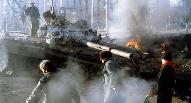 Aftermath of the assault on Grozny. Photo: Reuters/Stringer Aftermath of the assault on Grozny. Photo: Reuters/Stringer