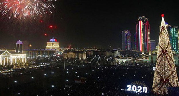 Celebration of the New Year in Grozny. Screenshot from video posted by IA 'Grozny-Inform' Celebration of the New Year in Grozny. Screenshot from video posted by IA 'Grozny-Inform'