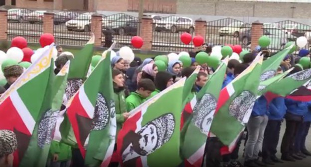 Screenshot of the video of the opening a new school built in Shelkovskaya on January 10, 2020 https://www.instagram.com/p/B7JQXGlFZCu/ Screenshot of the video of the opening a new school built in Shelkovskaya on January 10, 2020 https://www.instagram.com/p/B7JQXGlFZCu/