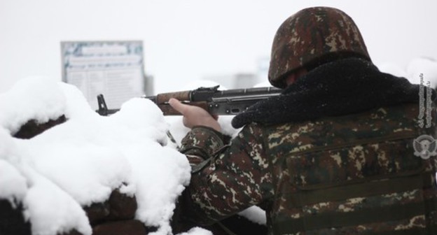 Soldier of the Armenian Army. Photo: press service of the Ministry of Defence of Armenia, http://www.mil.am Soldier of the Armenian Army. Photo: press service of the Ministry of Defence of Armenia, http://www.mil.am