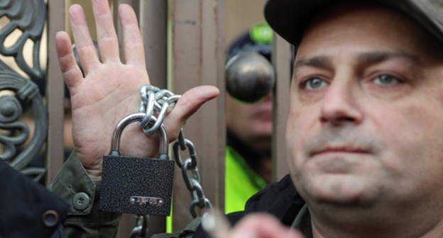 A police officer in Georgia. Photo: REUTERS/Irakli Gedenidze A police officer in Georgia. Photo: REUTERS/Irakli Gedenidze