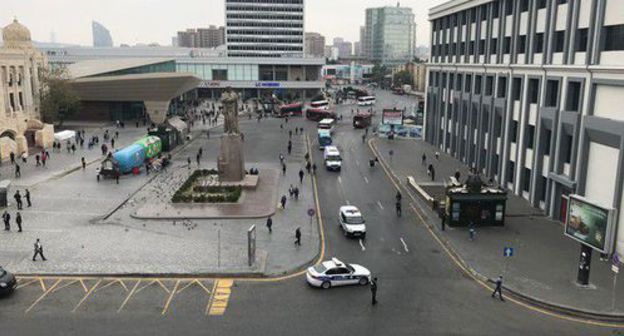 A square in front of the 28 May Baku Metro station. Photo by Faik Medjid for the "Caucasian Knot" A square in front of the 28 May Baku Metro station. Photo by Faik Medjid for the "Caucasian Knot"