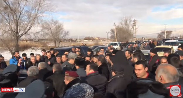 Protest action of Vagram Avagyan's relatives. Screenshot from video posted by YouTube Channel NEWS.am: https://www.youtube.com/watch?v=y7YTwR_MEXw&feature=emb_logo Protest action of Vagram Avagyan's relatives. Screenshot from video posted by YouTube Channel NEWS.am: https://www.youtube.com/watch?v=y7YTwR_MEXw&feature=emb_logo