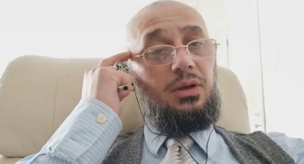 Imran Aliev. Screenshot from video posted at YouTube Channel "KYFiK OLEG - PRIME-SHOW" https://www.youtube.com/channel/UCNfz5rSvhXDkZO9ZJjNpmlw Imran Aliev. Screenshot from video posted at YouTube Channel "KYFiK OLEG - PRIME-SHOW" https://www.youtube.com/channel/UCNfz5rSvhXDkZO9ZJjNpmlw