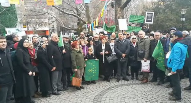 Participants of a protest action held by Circassian activists in Turkey, Screenshot of the video posted at the Молэ Video Mole Levent KAPLAN Адыгэбзэ Нэтынхэр YouTube channel https://www.youtube.com/watch?v=rxhlq_rSvK8&feature=emb_logo Participants of a protest action held by Circassian activists in Turkey, Screenshot of the video posted at the Молэ Video Mole Levent KAPLAN Адыгэбзэ Нэтынхэр YouTube channel https://www.youtube.com/watch?v=rxhlq_rSvK8&feature=emb_logo
