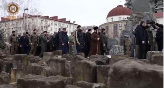 Participants of the official mourning rally in Grozny on February 23, 2020. Screenshot of the video on Instagram https://www.instagram.com/p/B86iC4Do2CN Participants of the official mourning rally in Grozny on February 23, 2020. Screenshot of the video on Instagram https://www.instagram.com/p/B86iC4Do2CN