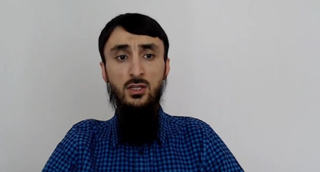 Tumso Abdurakhmanov. Photo: Radio Europa Liberă - Moldova https://www.youtube.com/watch?v=_s2uZT2jIVE Tumso Abdurakhmanov. Photo: Radio Europa Liberă - Moldova https://www.youtube.com/watch?v=_s2uZT2jIVE