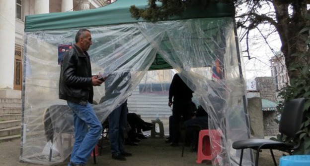 A tent of the protest movement of the Revolutionary Party, Stepanakert, Nagorno-Karabakh, April 1, 2020. A tent of the protest movement of the Revolutionary Party, Stepanakert, Nagorno-Karabakh, April 1, 2020.
