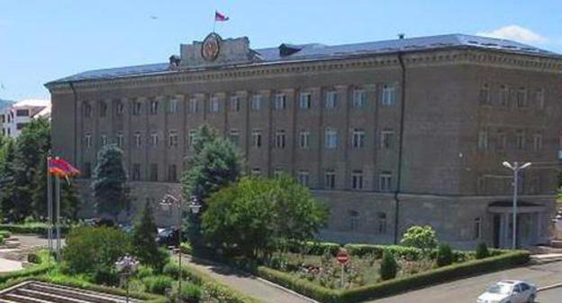 Residence of the President of Nagorno-Karabakh, Stepanakert, 2018. Photo by Alvard Grigoryan for the Caucasian Knot Residence of the President of Nagorno-Karabakh, Stepanakert, 2018. Photo by Alvard Grigoryan for the Caucasian Knot