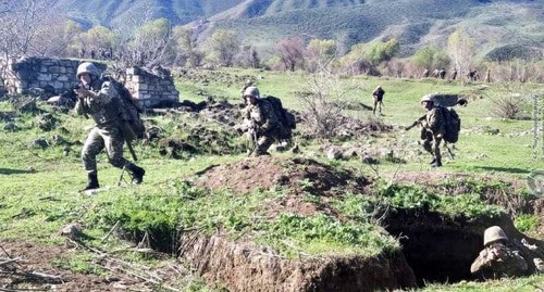 Soldier of the Defence Army of Nagorno-Karabakh. Photo: press service of the Ministry of Defence of Armenia, http://www.mil.am/hy/news/7681 Soldier of the Defence Army of Nagorno-Karabakh. Photo: press service of the Ministry of Defence of Armenia, http://www.mil.am/hy/news/7681