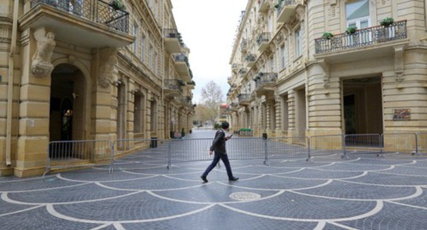 Baku, April. Photo by Aziz Karimov for the "Caucasian Knot" Baku, April. Photo by Aziz Karimov for the "Caucasian Knot"