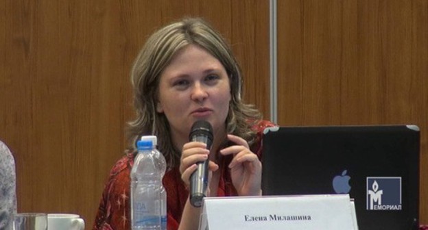 Elena Milashina. Screenshot of the video published at the HRC "Memorial" YouTube channel https://www.youtube.com/watch?v=8-BkcWQP5L0 Elena Milashina. Screenshot of the video published at the HRC "Memorial" YouTube channel https://www.youtube.com/watch?v=8-BkcWQP5L0