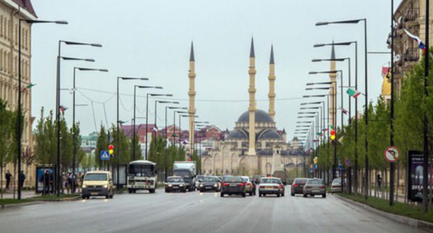 A street in the centre of Grozny. Photo: press service of the City Administration, http://grozmer.ru/objavlenija/uvazhaemye-uchastniki-dorozhnogo-dvizhen-2296.html A street in the centre of Grozny. Photo: press service of the City Administration, http://grozmer.ru/objavlenija/uvazhaemye-uchastniki-dorozhnogo-dvizhen-2296.html