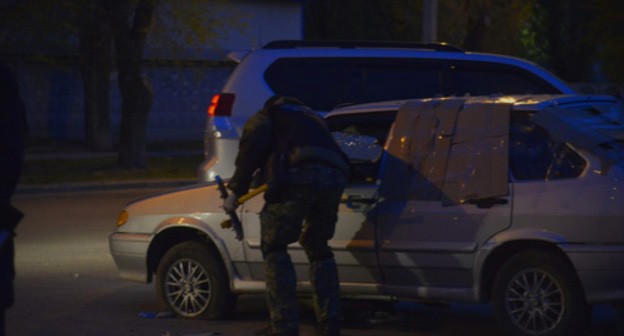 At the place of explosion in Volgograd, April 27, 2020. Photo: https://bloknot-volgograd.ru/news/fotootchet-s-mesta-vzryva-granaty-v-avtomobile-69--1217584 At the place of explosion in Volgograd, April 27, 2020. Photo: https://bloknot-volgograd.ru/news/fotootchet-s-mesta-vzryva-granaty-v-avtomobile-69--1217584