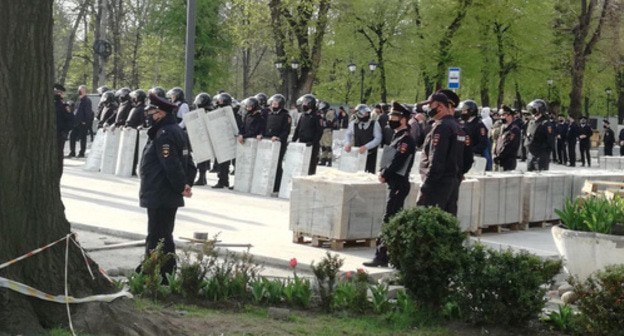 Rally in Vladikavkaz, April 20, 2020. Photo by Emma Marzoeva for the Caucasian Knot Rally in Vladikavkaz, April 20, 2020. Photo by Emma Marzoeva for the Caucasian Knot