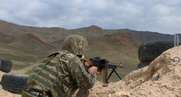 Armenian soldier. Photo: press service of the Ministry of Defence of Armenia, http://www.mil.am Armenian soldier. Photo: press service of the Ministry of Defence of Armenia, http://www.mil.am
