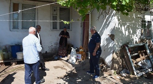 Distribution of charity help among needy families. Photo courtesy of Emil Ragimov Distribution of charity help among needy families. Photo courtesy of Emil Ragimov