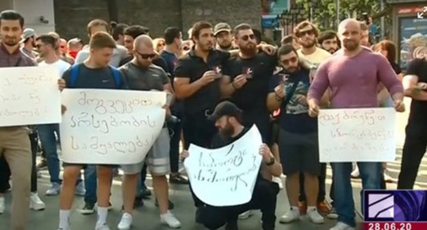 Participants of a protest march in Tbilisi demanded to open gyms. Screenshot of the video http://rustavi2.ge/ka/news/168783 Participants of a protest march in Tbilisi demanded to open gyms. Screenshot of the video http://rustavi2.ge/ka/news/168783