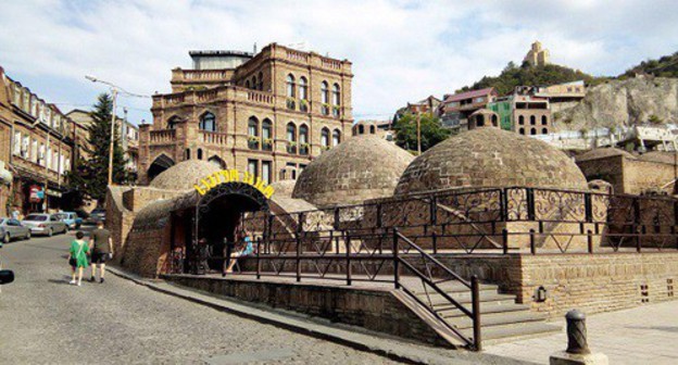 Abanotubani, an ancient district of Tbilisi, Georgia, which is popular among tourists. Photo by M. Kuznetsova for the "Caucasian Knot" Abanotubani, an ancient district of Tbilisi, Georgia, which is popular among tourists. Photo by M. Kuznetsova for the "Caucasian Knot"