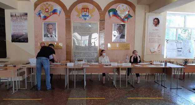 A polling station in Makhachkala. Photo by Oleg Ionov for the "Caucasian Knot" A polling station in Makhachkala. Photo by Oleg Ionov for the "Caucasian Knot"
