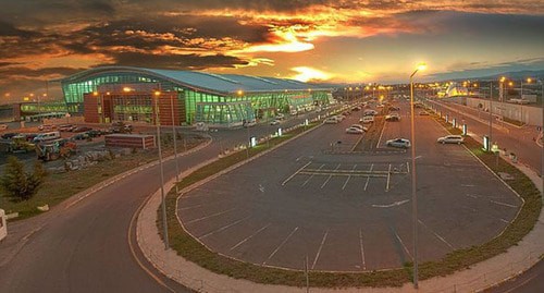 Tbilisi airport. Photo: Gmaisuradze15 https://ru.wikipedia.org/ Tbilisi airport. Photo: Gmaisuradze15 https://ru.wikipedia.org/