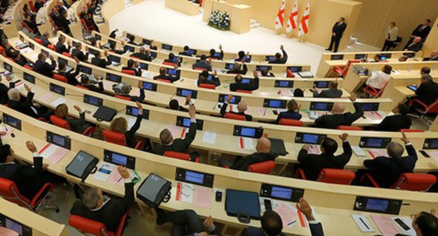 Meeting of the Parliament of Georgia. Photo: REUTERS/David Mdzinarishvili Meeting of the Parliament of Georgia. Photo: REUTERS/David Mdzinarishvili