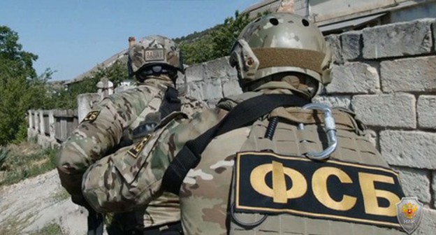 FSB agents. Photo: press service of the National Antiterrorist Committee, http://nac.gov.ru/ FSB agents. Photo: press service of the National Antiterrorist Committee, http://nac.gov.ru/
