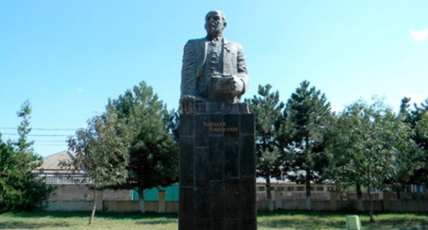 Monument to Nariman Narimanov in Marneuli. Photo: minval.az Monument to Nariman Narimanov in Marneuli. Photo: minval.az