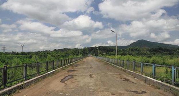 Bridge across the Inguri river. Border between Georgia and Abkhazia. Photo: Marcin Konsek / Wikimedia Commons Bridge across the Inguri river. Border between Georgia and Abkhazia. Photo: Marcin Konsek / Wikimedia Commons
