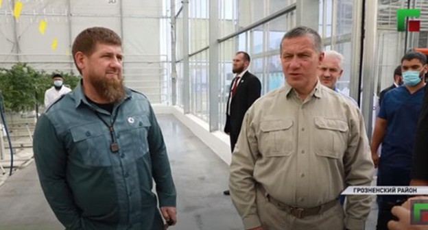 Yuri Trutnev and Ramzan Kadyrov. Screenshot: https://www.youtube.com/watch?v=bzf5o07oJlA&feature=youtu.be Yuri Trutnev and Ramzan Kadyrov. Screenshot: https://www.youtube.com/watch?v=bzf5o07oJlA&feature=youtu.be