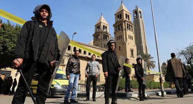 Policemen. Photo: REUTERS/Mohamed Abd El Ghany Policemen. Photo: REUTERS/Mohamed Abd El Ghany